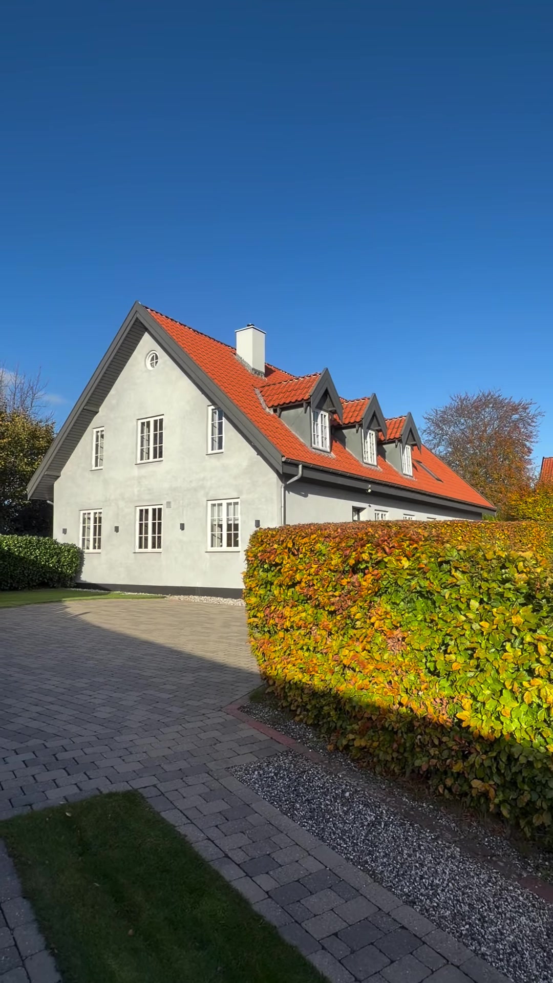 8-værelses bolig, 367 m² – Holte